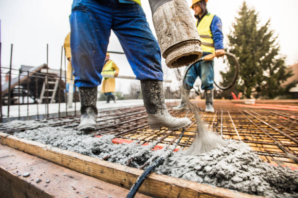 Best Concrete Sidewalk Installation in Combee Settlement, FL